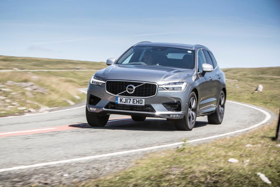  Volvo XC60 D5 R-Deisgn 2017 года  (UK) (фото 44 из 82)